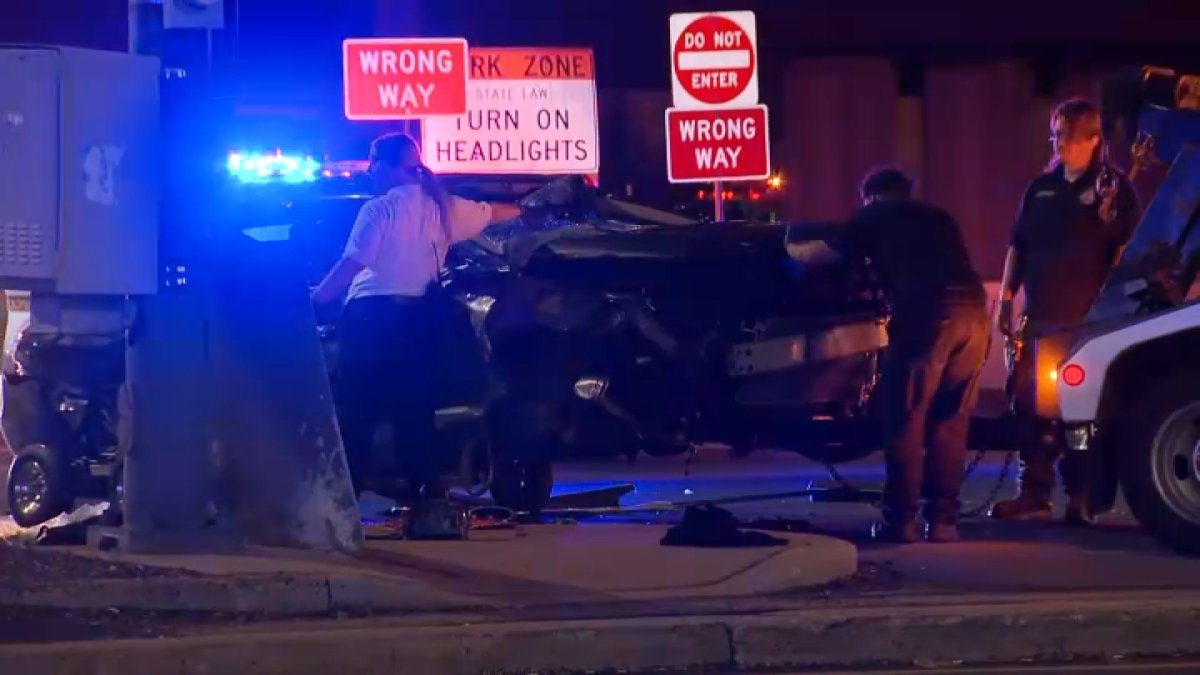 Teen killed, 5 others hurt in crash along Columbus Boulevard, police say