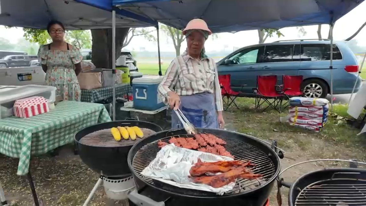Southeast Asian Market vendors return to FDR Park 1 week after storm damage
