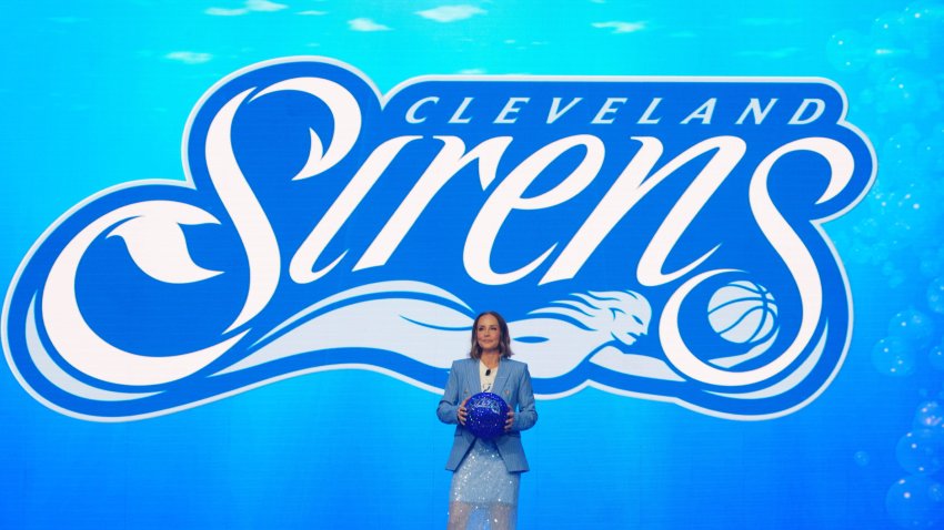 Allison Howard, president of the Cleveland Sirens, takes the stage