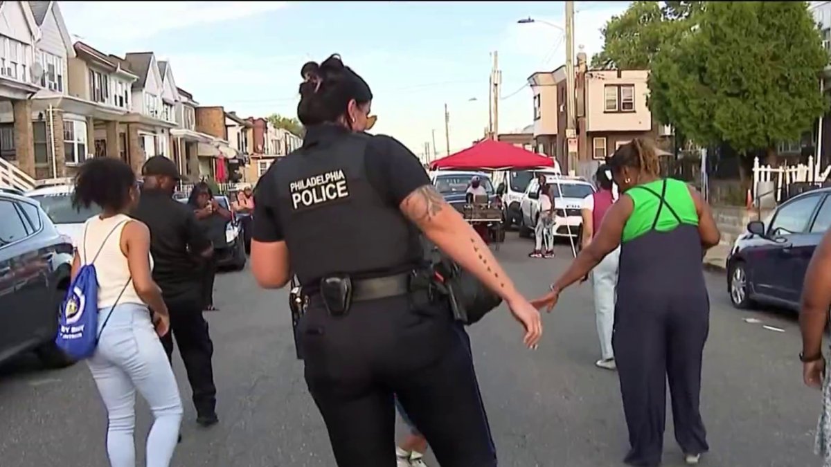 National Night Out brings Philadelphia communities, police together