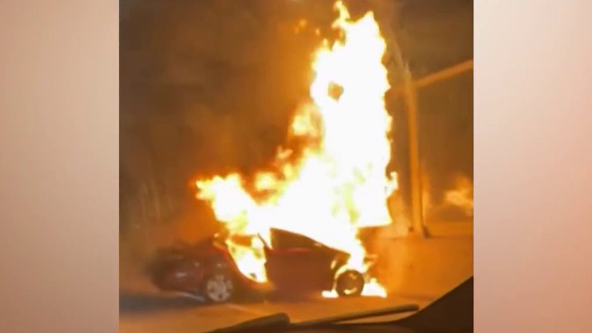 Car fire causes traffic standstill along I-95