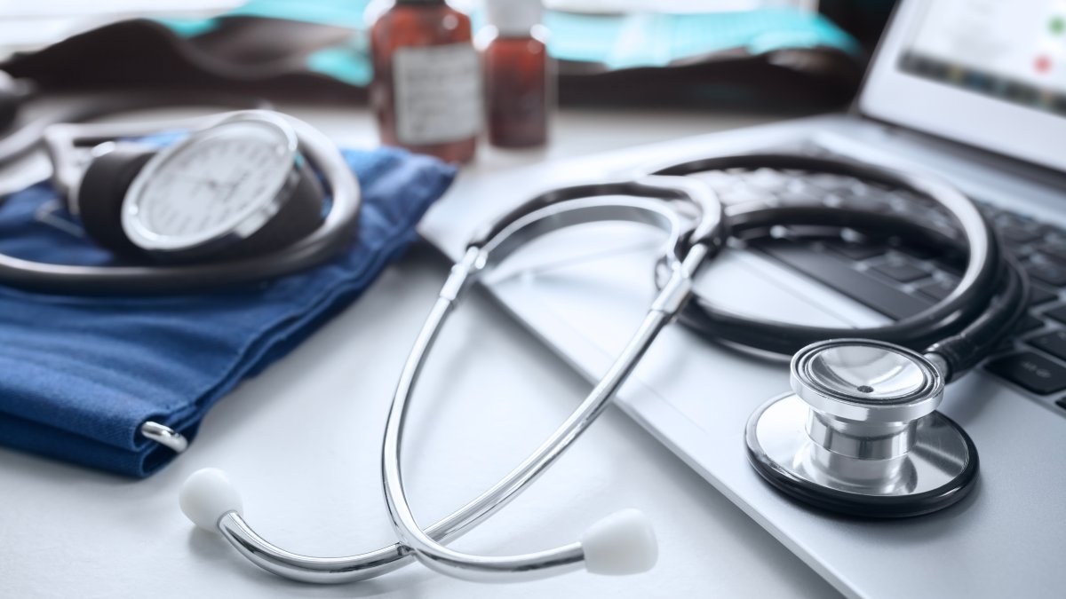 New Jersey doctor convicted of illegal distributing opioids loses license