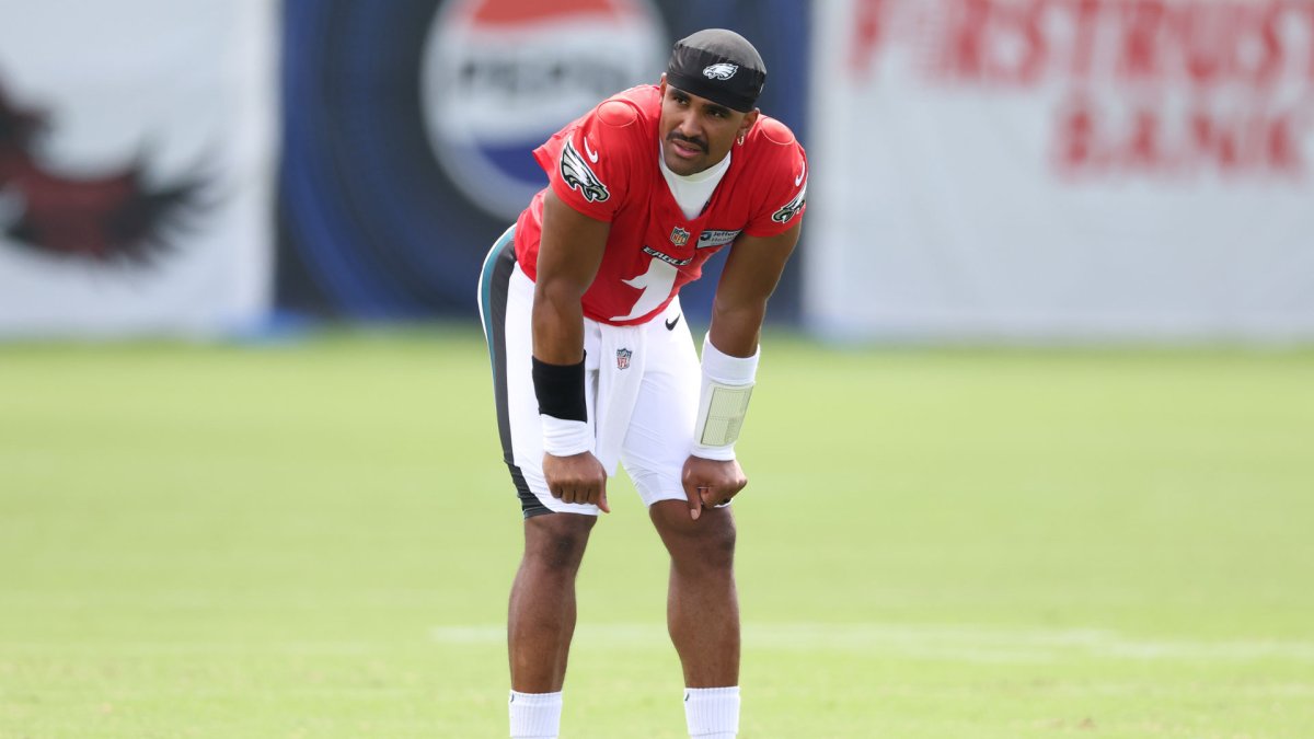 Eagles training camp observations: A sloppy offense without key starters