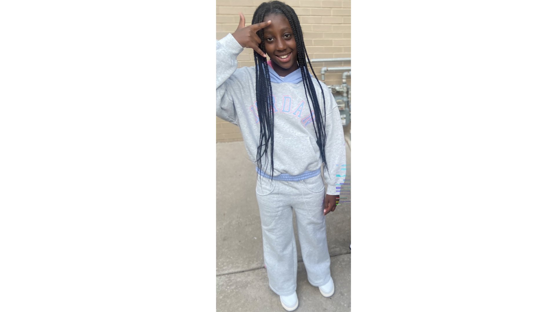 Philadelphia police search for missing 9-year-old girl