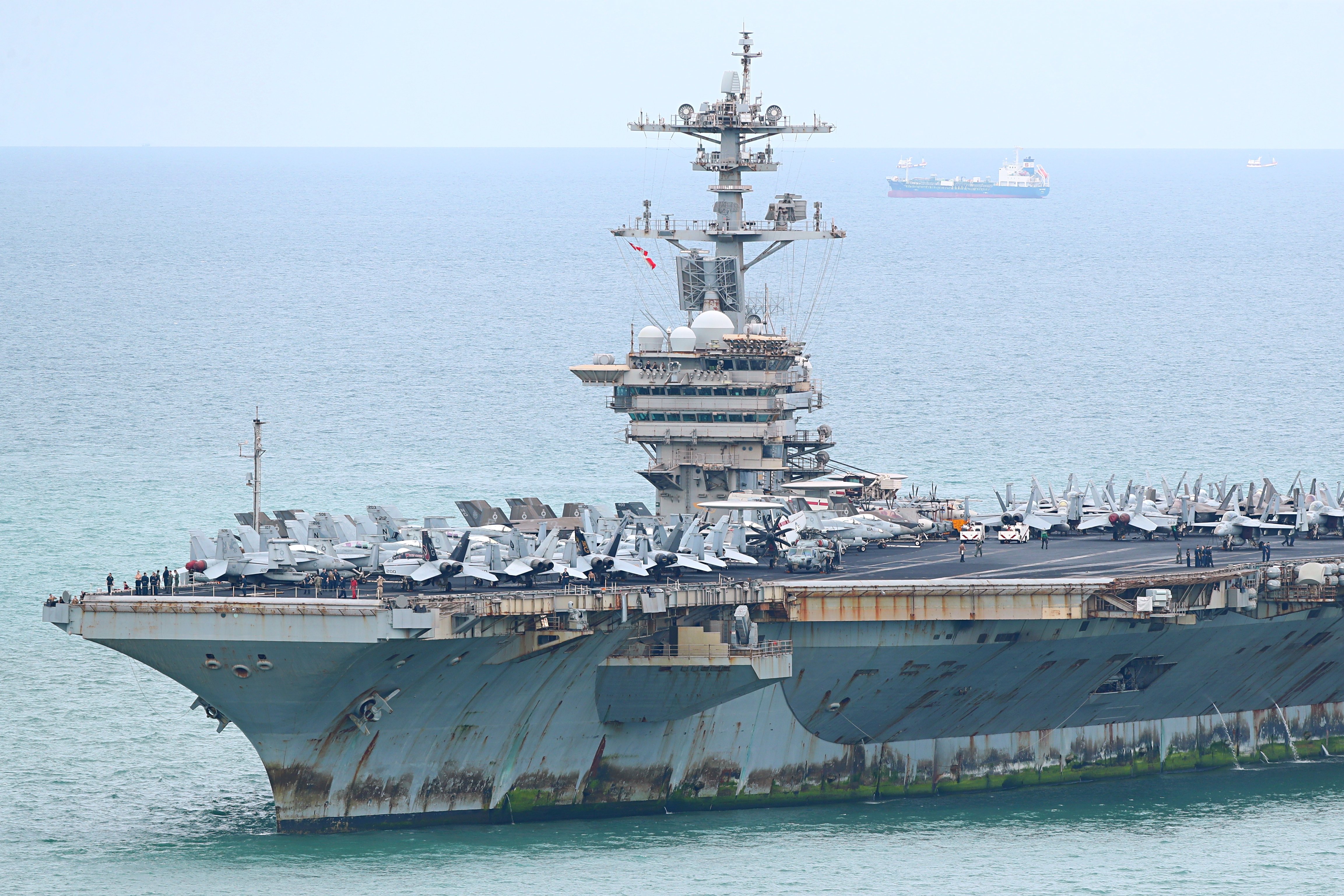 USS Abraham Lincoln returns to San Diego after a nearly year-long deployment