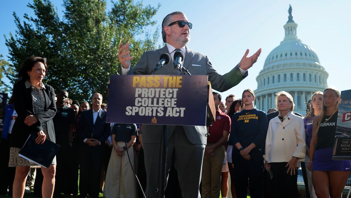 Senate passes sweeping college sports bill to regulate athlete pay and transfers