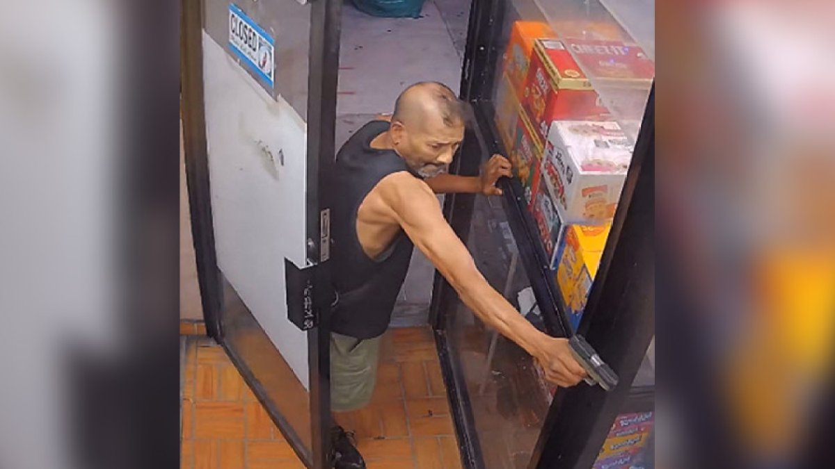 Caught on Cam: Gunman sought in shooting at West Philly store