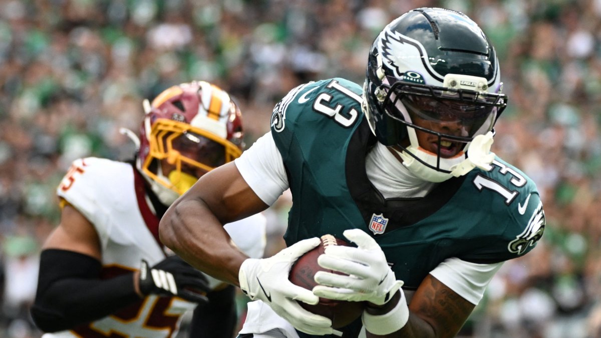 Dontayvion Wicks capitalizes as DeVonta Smith garners extra attention