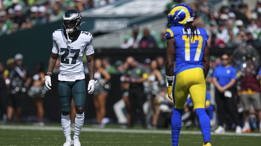 Quinyon Mitchell and Davante Adams