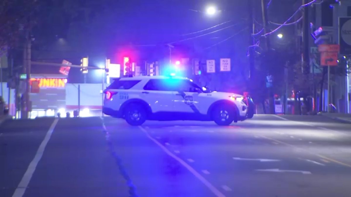 Armed man barricaded inside SEPTA bus in Philly's Fox Chase community