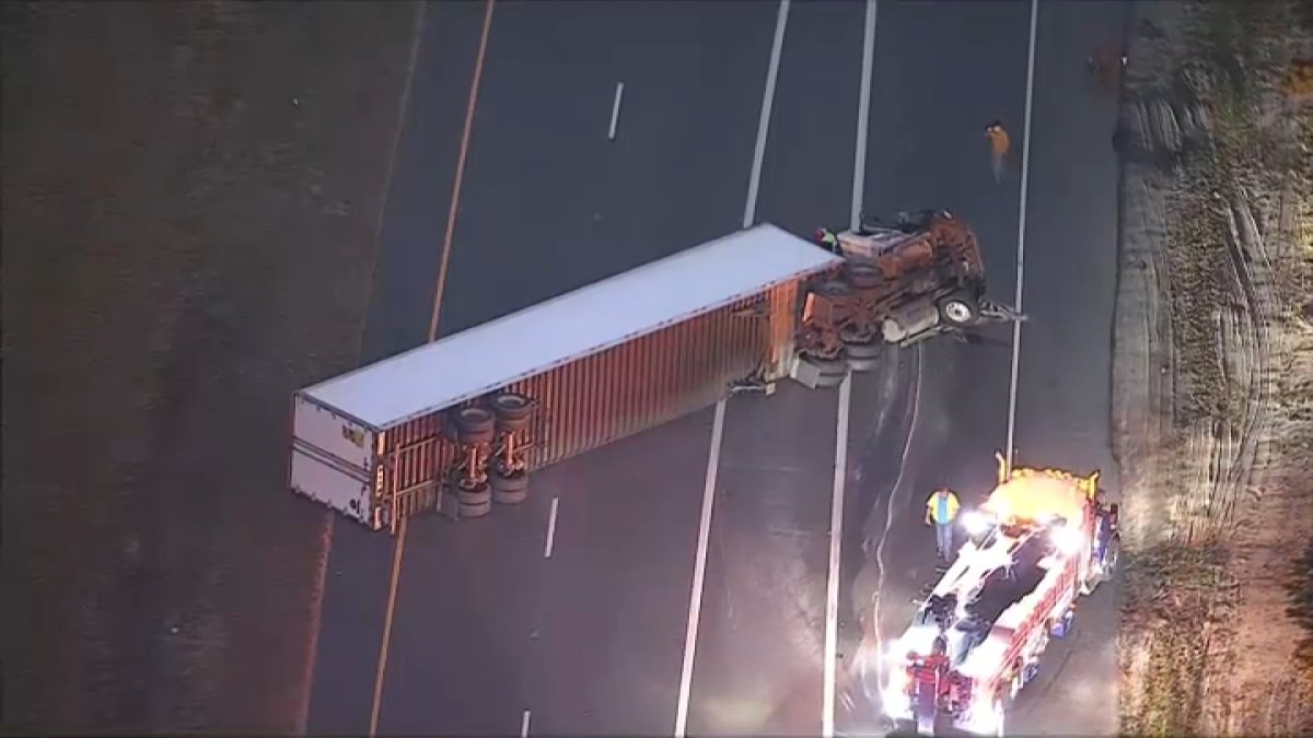 Overturned tractor-trailer shuts lanes of Rt. 55 in Franklin Twp ...