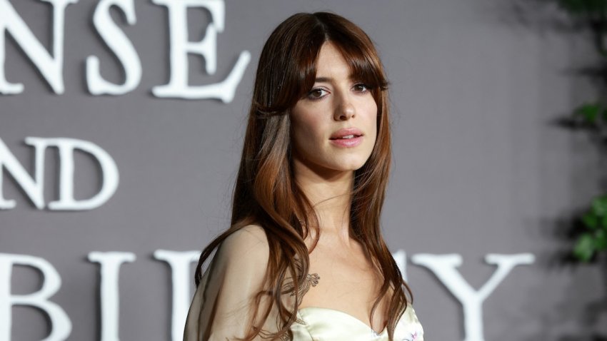 British actress Daisy Edgar-Jones attends the premiere of "Sense and Sensibility" at the United Theater in Los Angeles on October 7, 2026.
