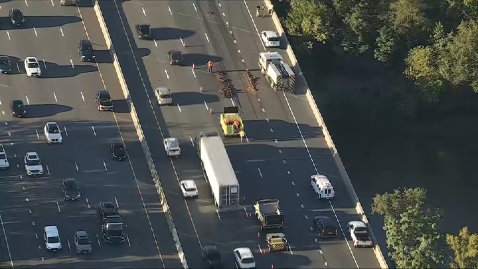 Animal waste causes delays on 42 Freeway in Camden County – NBC10 ...