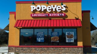 Man Who Choked on Popeyes Chicken Drops Lawsuit