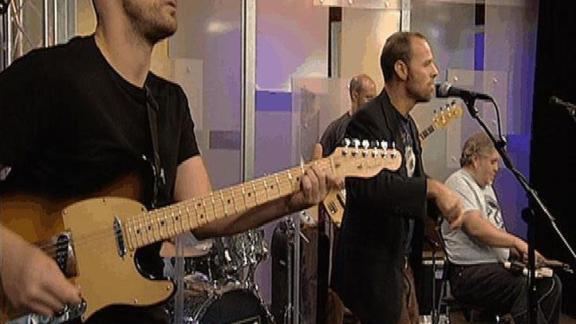 JD Malone and The Experts Perform