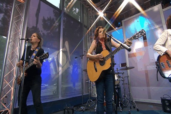 Antigone Rising Performs