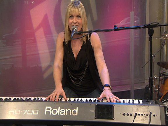 Christy Jefferson Performs on The 10! Show