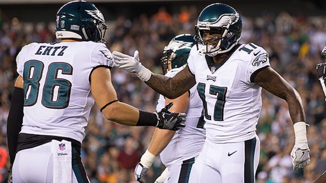 Cowboys suffer ugly loss to Eagles, 37-9