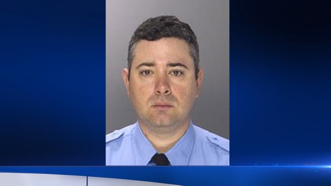 Off-Duty Officer Attacks Worker, Woman Outside Dunkin' Donuts: Police